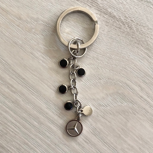 NWT Mercedes-Benz Multi-Charm Key Ring Chain - Picture 7 of 13